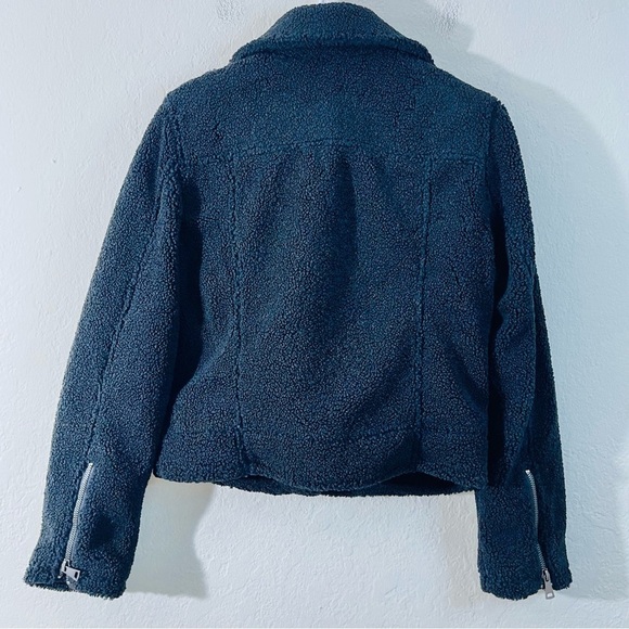 Max Studio Faux Fur Shearling Moto Jacket Women Size Medium Black Cozy Stylish - Picture 3 of 11